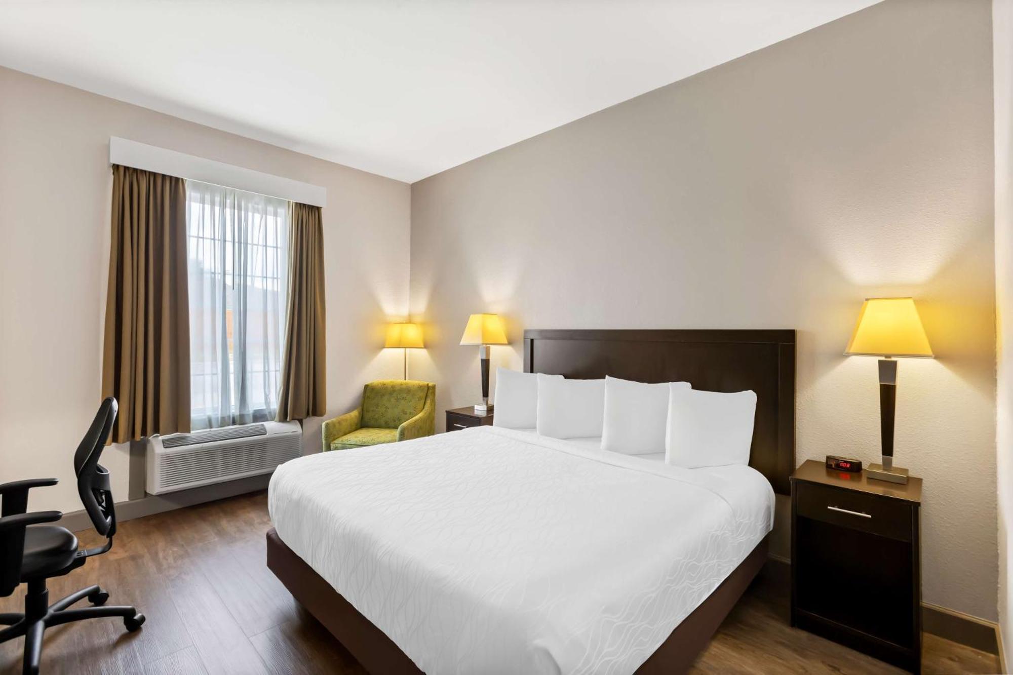 Sonesta Essential La Porte Exteriör bild